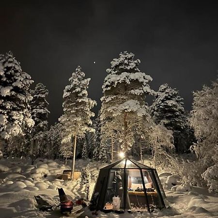 Aurora Igloo With Private Hot Tub By Invisible Forest Lodge Rovaniemi Eksteriør billede